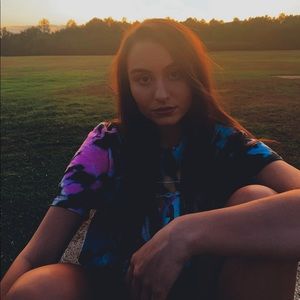 Meet your Posher, Cami